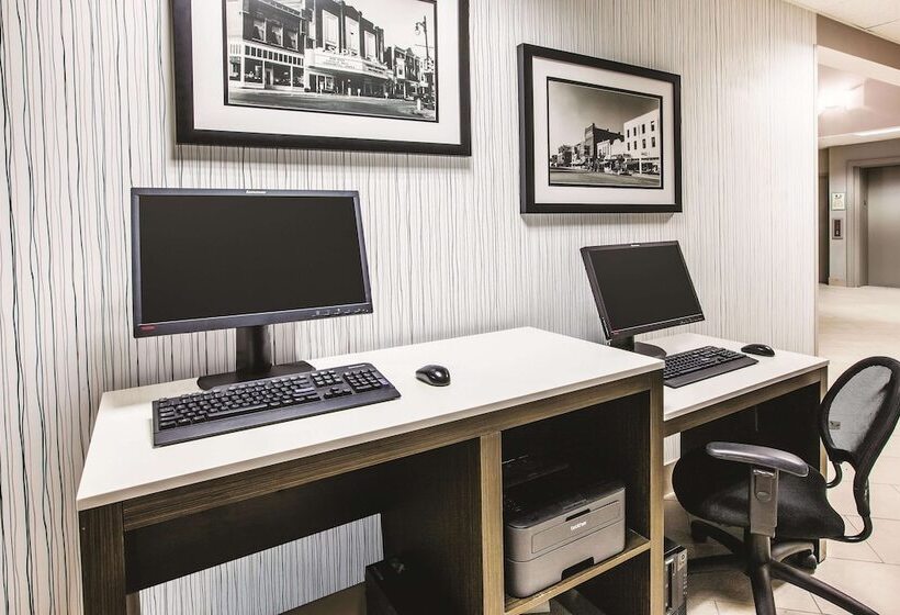 فندق La Quinta By Wyndham Kokomo