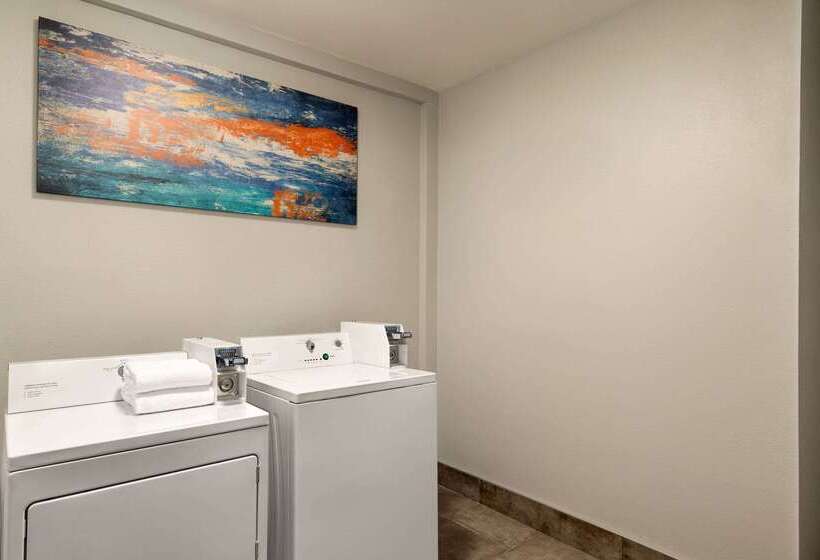 فندق La Quinta By Wyndham Salem Or