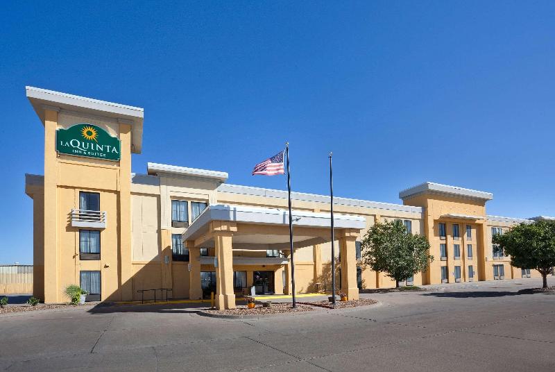 هتل La Quinta Inn & Suites By Wyndham Salina