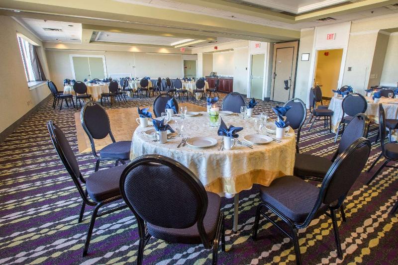 هتل La Quinta By Wyndham Springfield