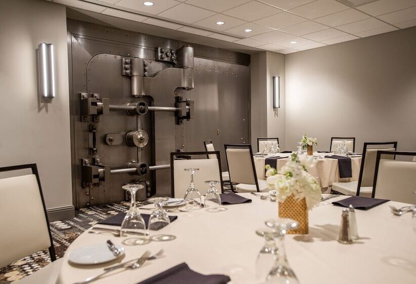 Magnolia Hotel Denver, A Tribute Portfolio