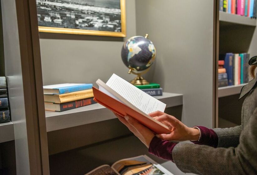 Magnolia Hotel Denver, A Tribute Portfolio