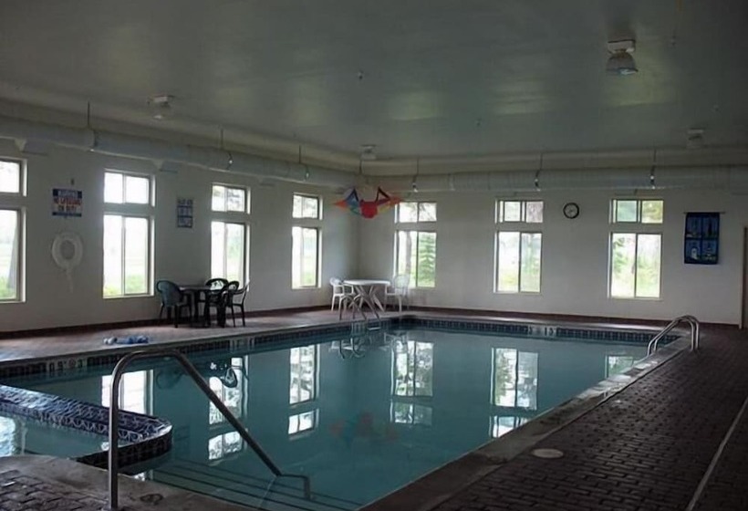 فندق Pellston Lodge