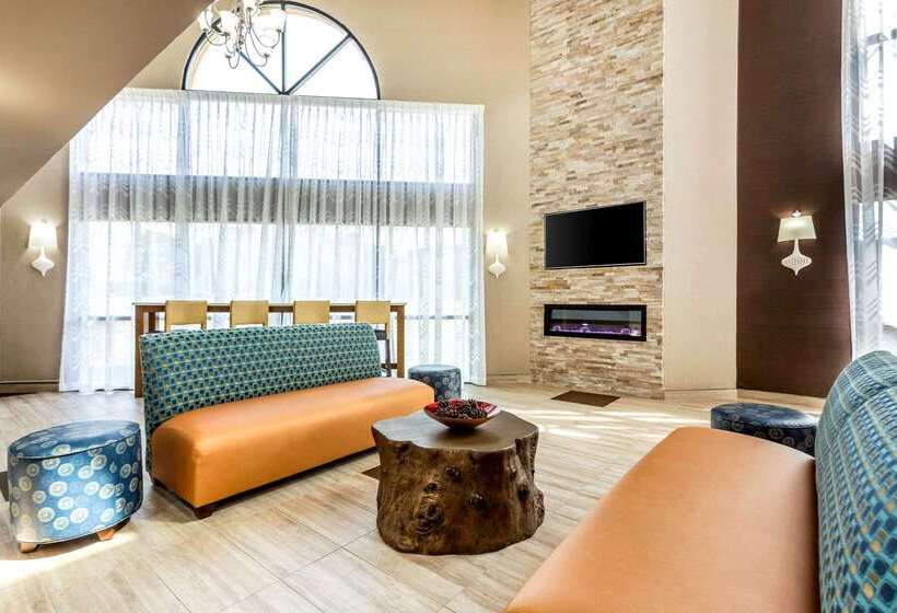 فندق Quality Inn At The Park