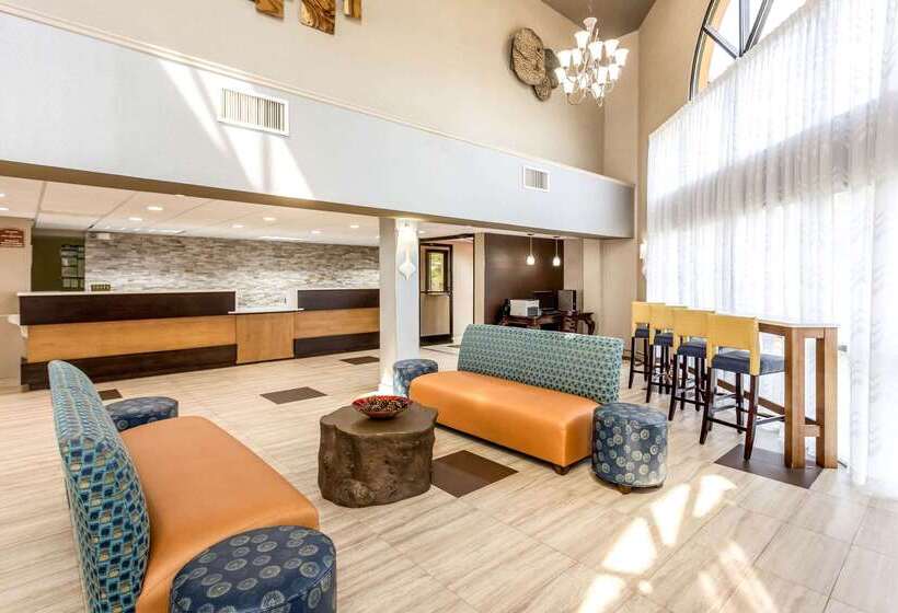 فندق Quality Inn At The Park
