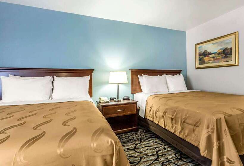 فندق Quality Inn At The Park