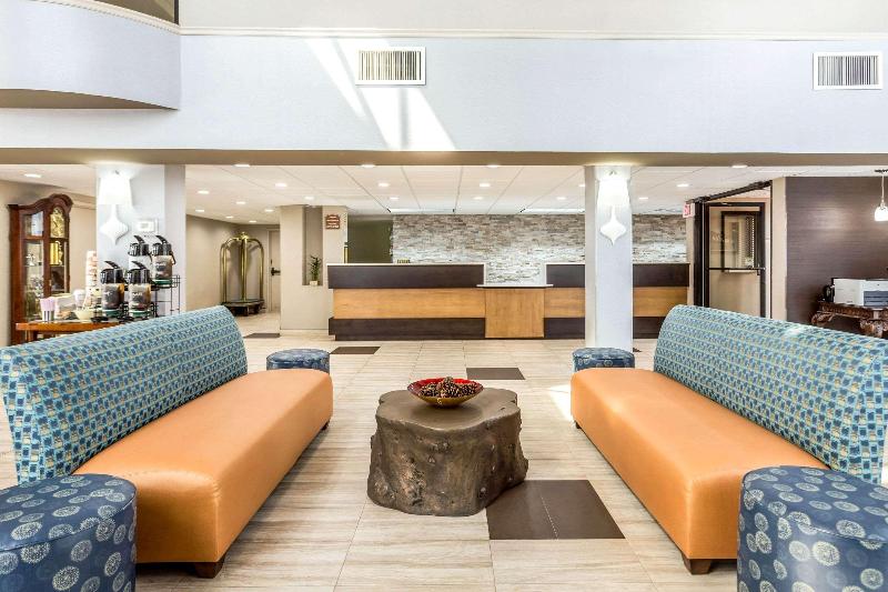 فندق Quality Inn At The Park