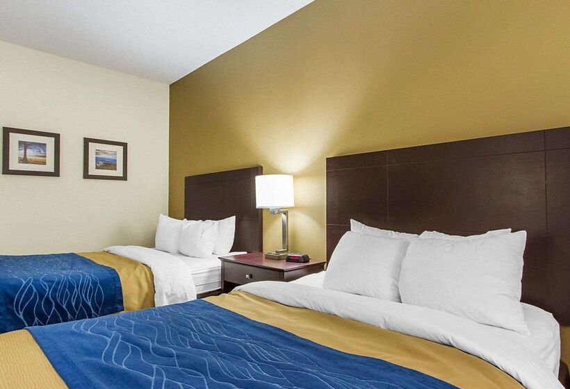 فندق Quality Inn Clarksville   Exit 11