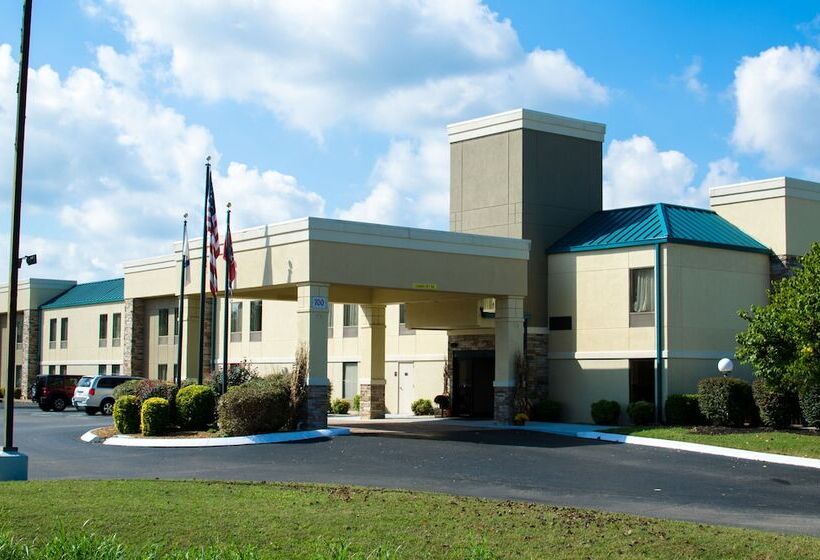 فندق Quality Inn Clarksville   Exit 11