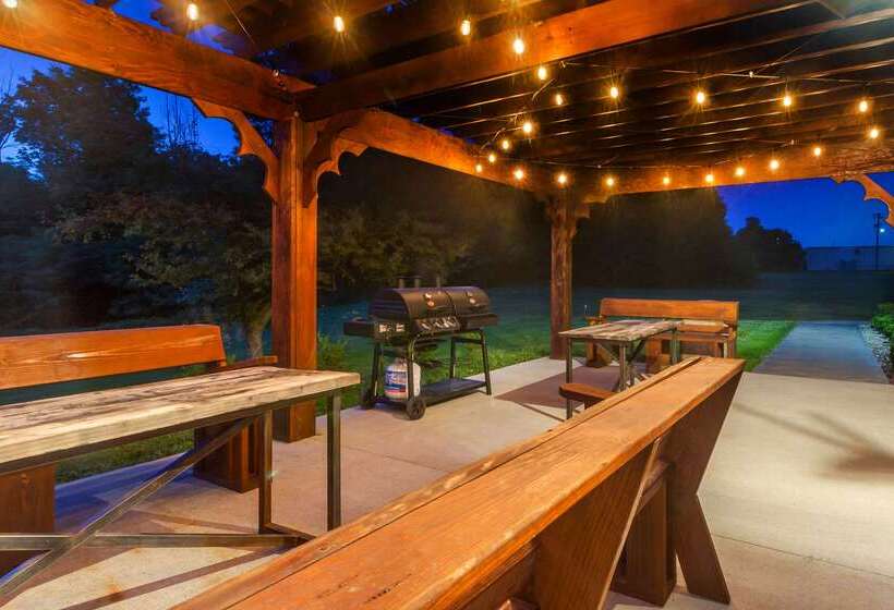 فندق Quality Inn