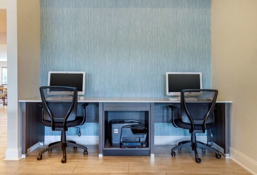 فندق Quality Inn