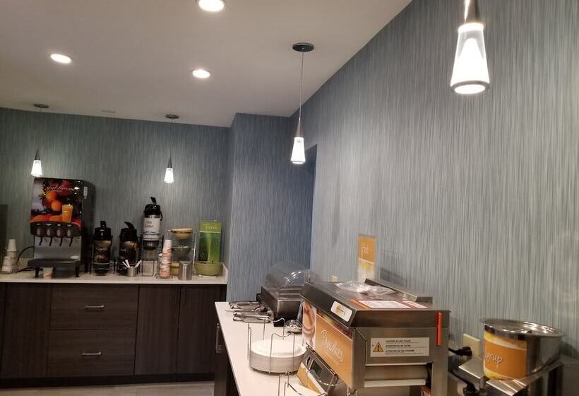 فندق Quality Inn