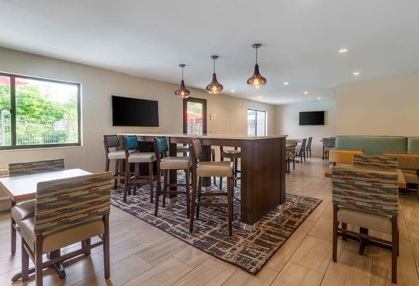 فندق Quality Inn