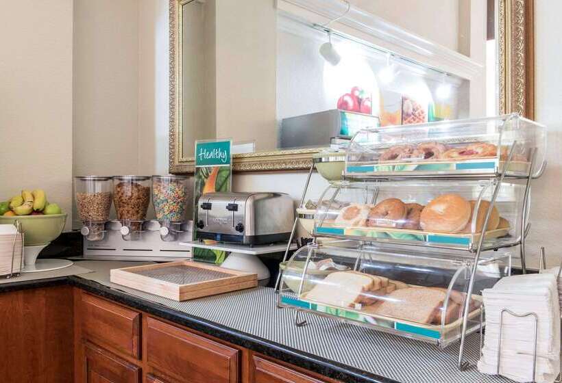 فندق Quality Inn Festus