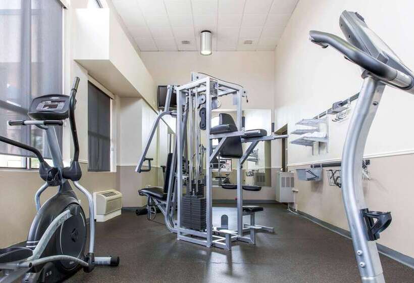 فندق Quality Inn Festus