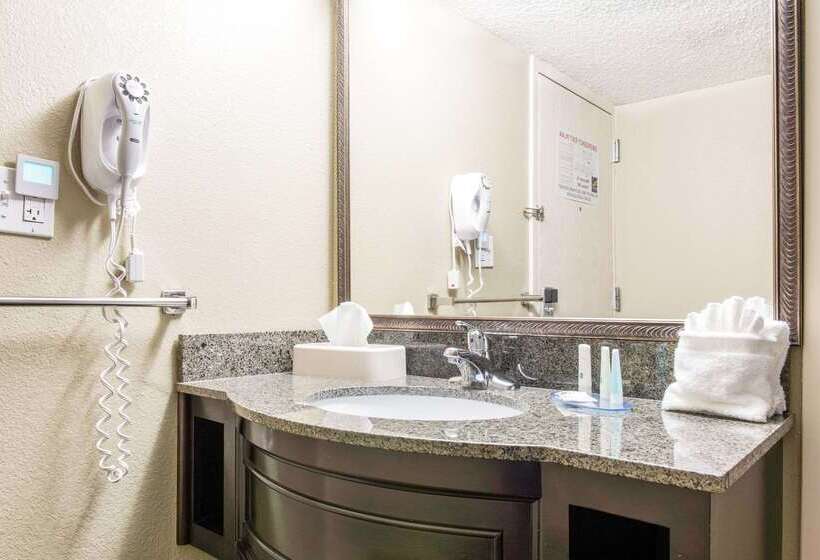 فندق Quality Inn Festus