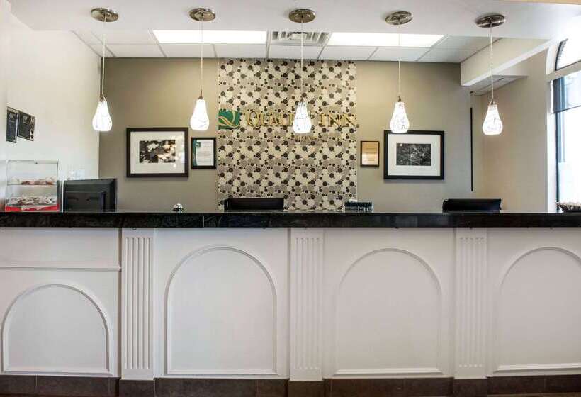 فندق Quality Inn Festus