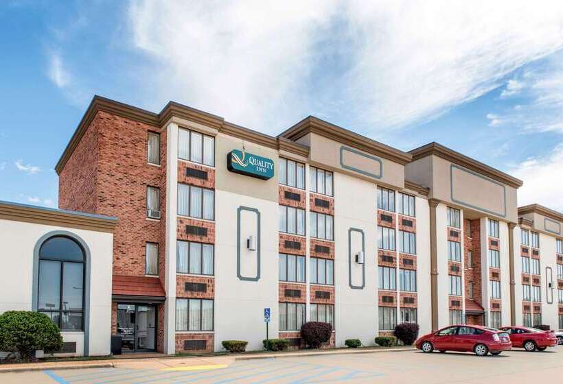 فندق Quality Inn Festus