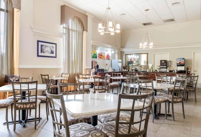 فندق Quality Inn Festus