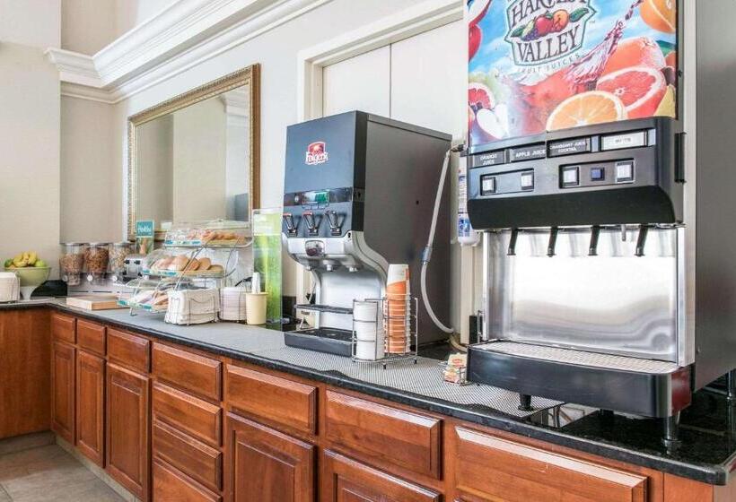 فندق Quality Inn Festus