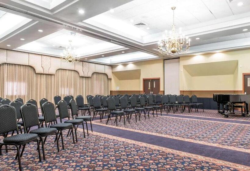 فندق Quality Inn Festus