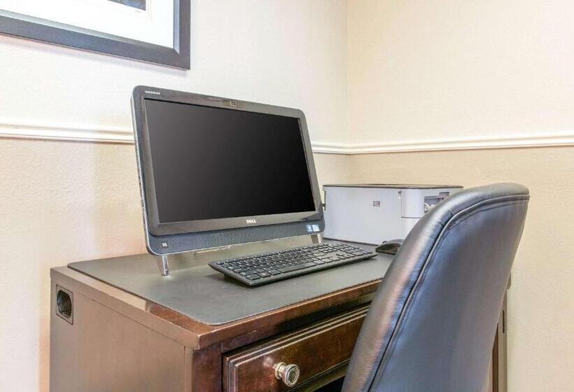 فندق Quality Inn Festus