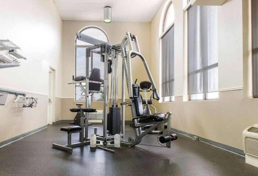 فندق Quality Inn Festus