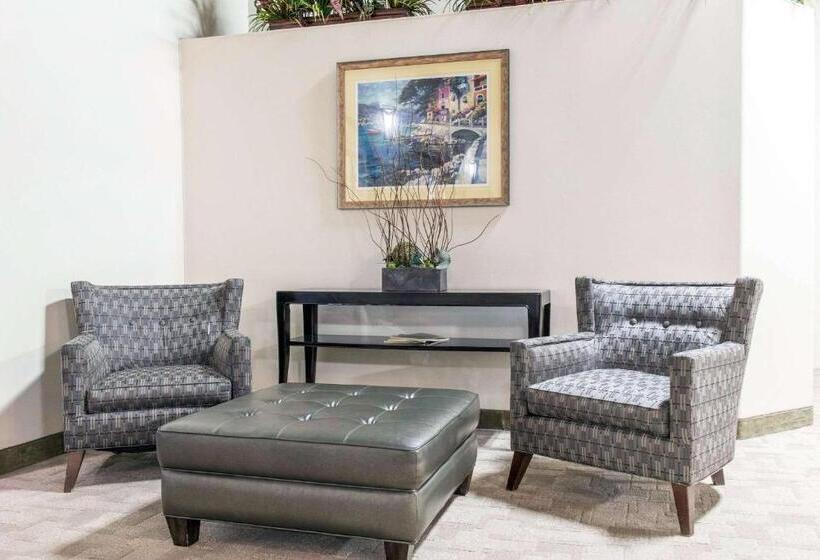 فندق Quality Inn Festus