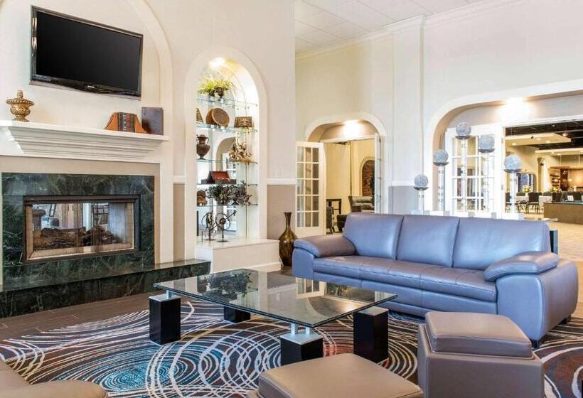 فندق Quality Inn Festus