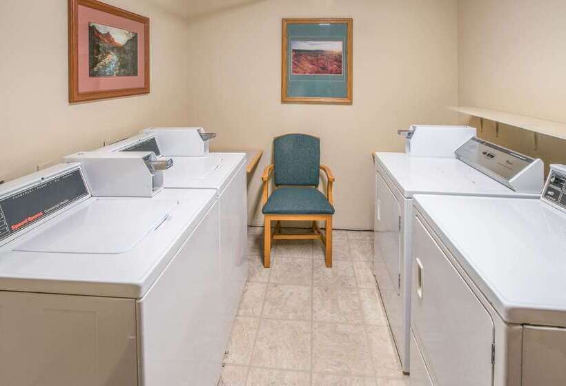 Отель Quality Inn Kanab National Park Area