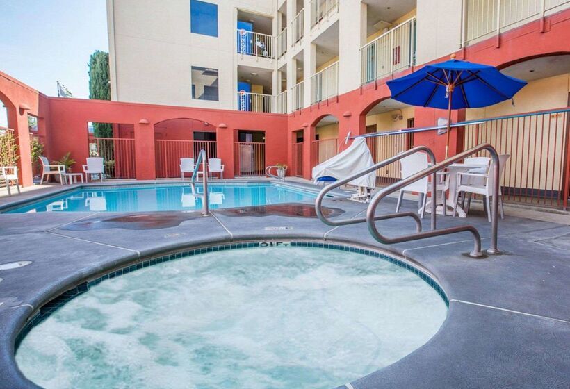 בית מלון כפרי Quality Inn Merced Gateway To Yosemite