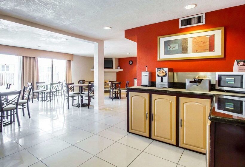 هتل Quality Inn Near Downtown Tucson