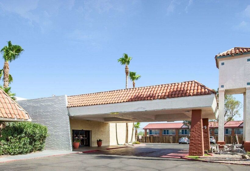 هتل Quality Inn Near Downtown Tucson