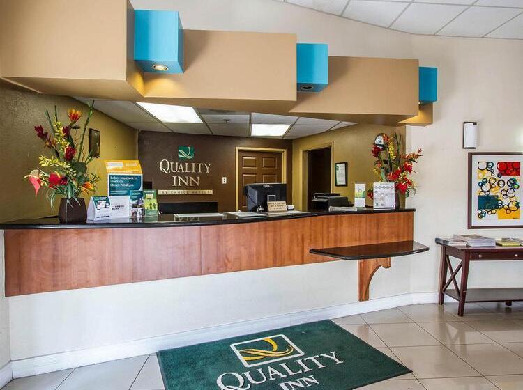 هتل Quality Inn Near Downtown Tucson