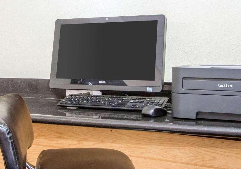 هتل Quality Inn Near Downtown Tucson