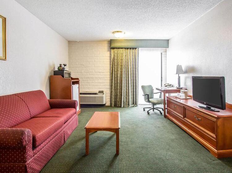 هتل Quality Inn Near Downtown Tucson