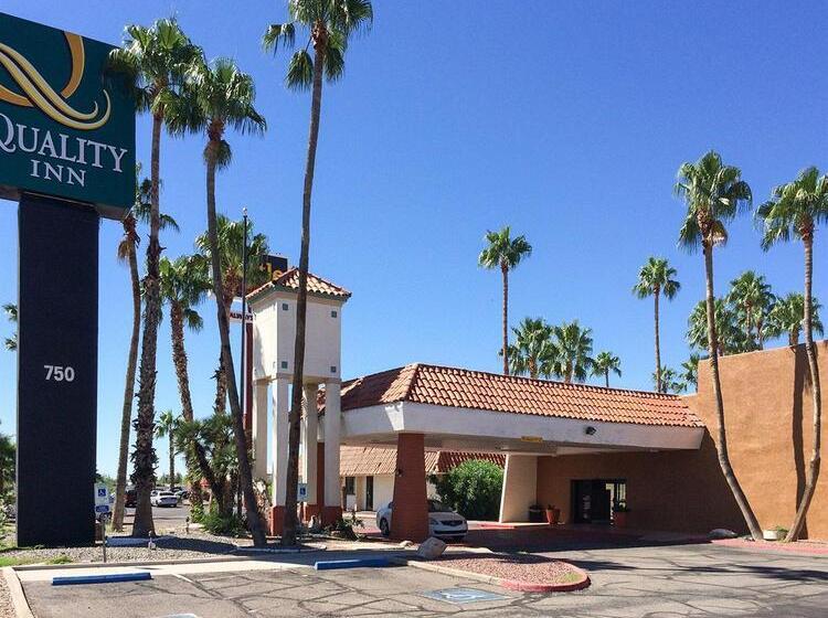 هتل Quality Inn Near Downtown Tucson