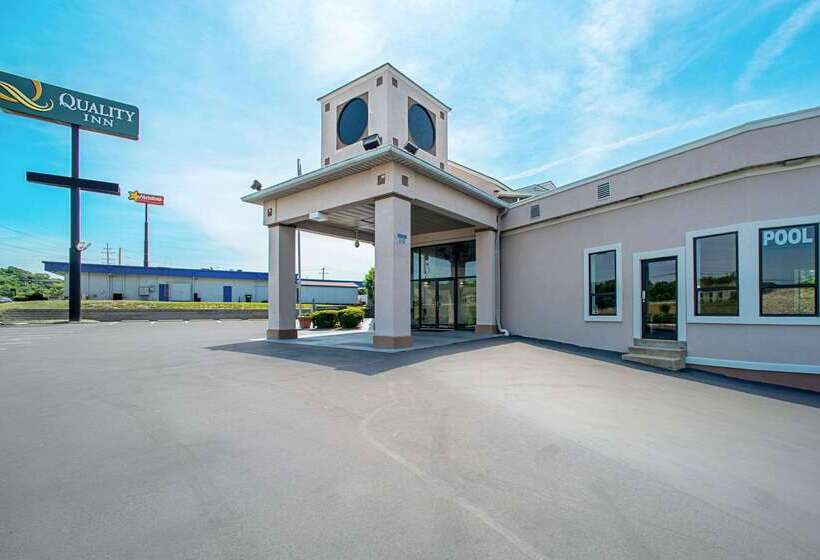 בית מלון כפרי Quality Inn Near Six Flags St. Louis