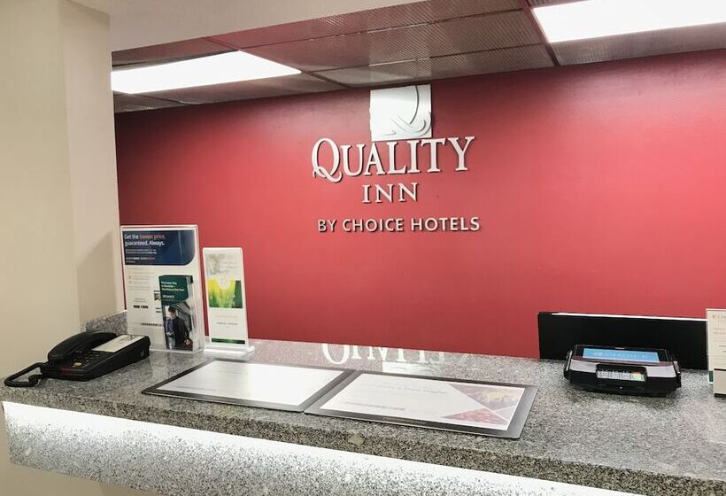 호텔 Quality Inn Osceola