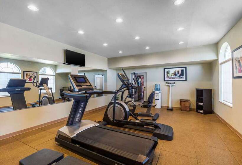 Отель Quality Inn Near Monument Health Rapid City Hospital