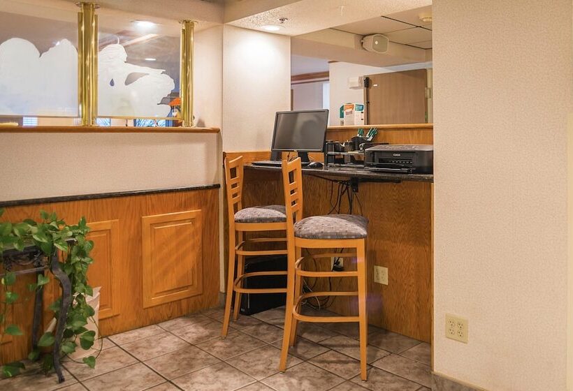 Отель Quality Inn Near Monument Health Rapid City Hospital