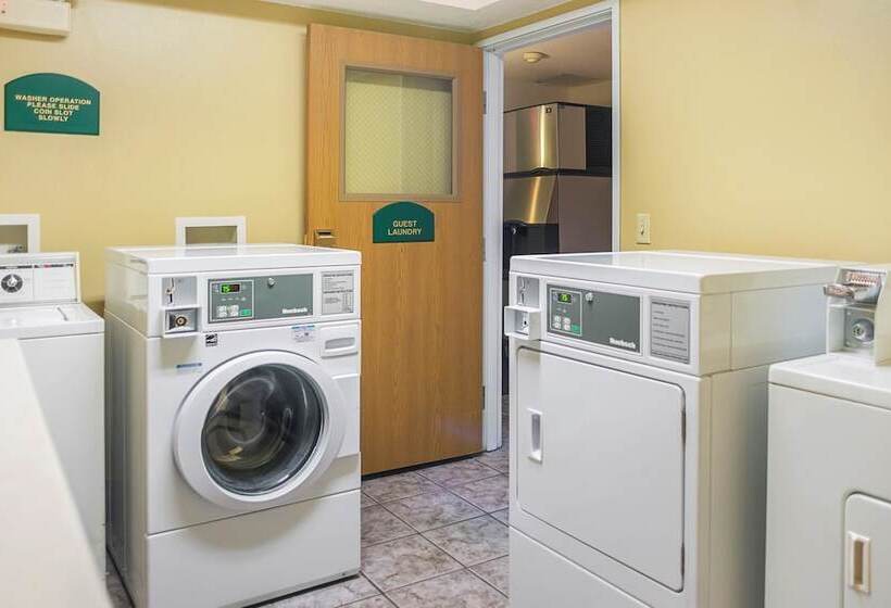 Отель Quality Inn Near Monument Health Rapid City Hospital