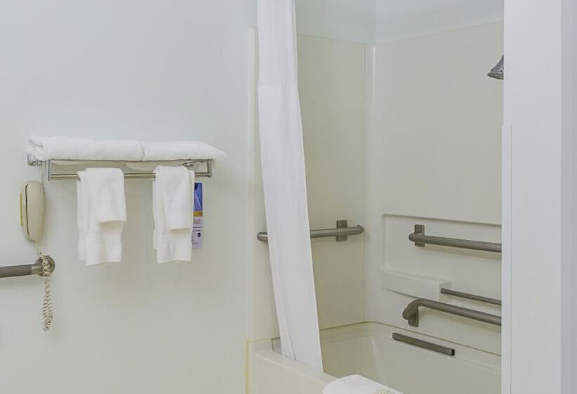 هتل Quality Inn Near Monument Health Rapid City Hospital