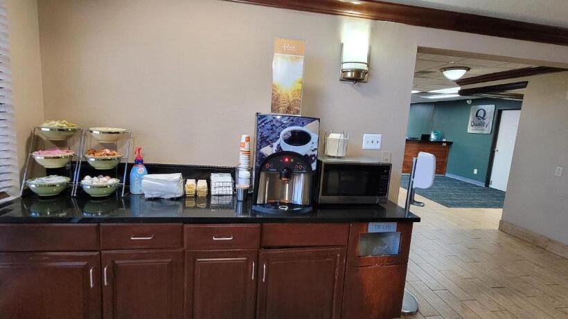 فندق Quality Inn & Suites Columbia I70