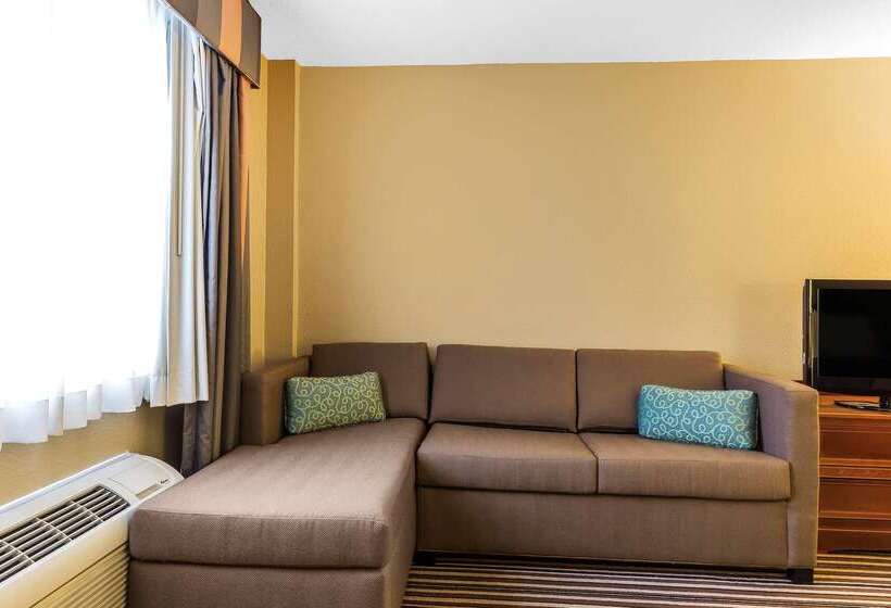 هتل Quality Inn & Suites Columbia I70