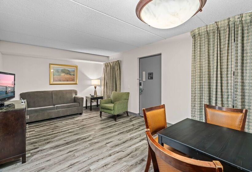 فندق Quality Inn & Suites Mall Of America  Msp Airport