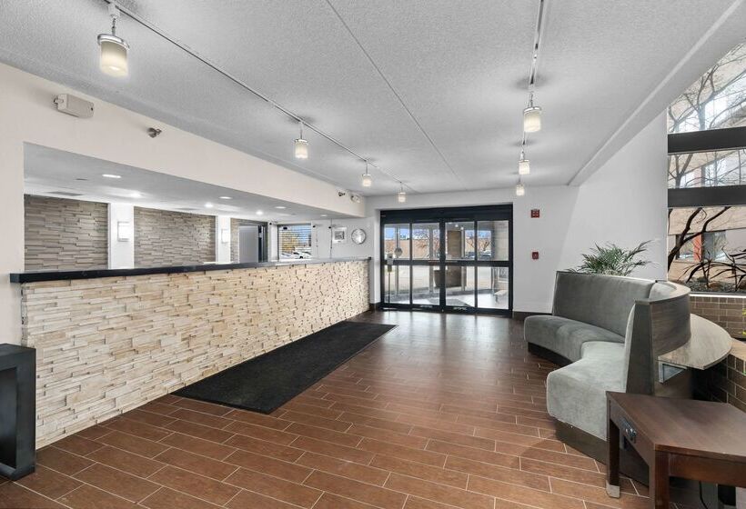 فندق Quality Inn & Suites Mall Of America  Msp Airport