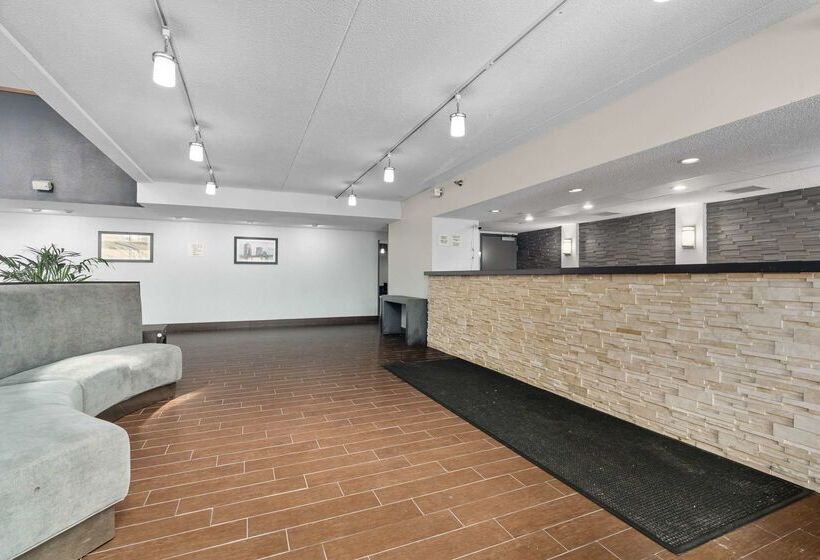 فندق Quality Inn & Suites Mall Of America  Msp Airport