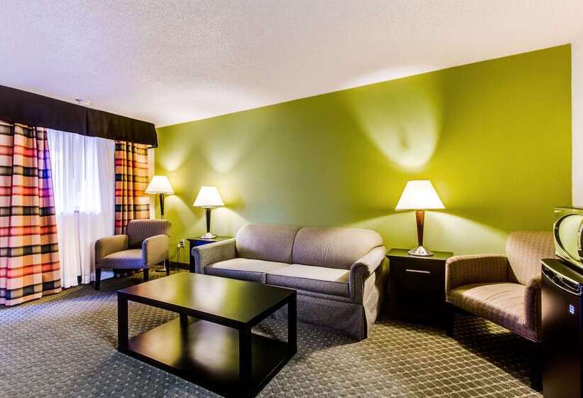 هتل Quality Inn & Suites Moline  Quad Cities