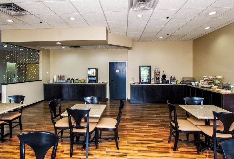 호텔 Quality Inn & Suites Moline Quad Cities